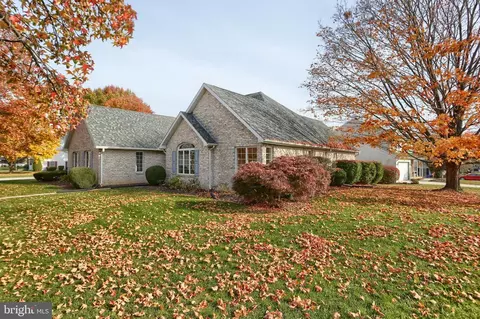 3 Beltsville Dr, Mechanicsburg, PA 17050