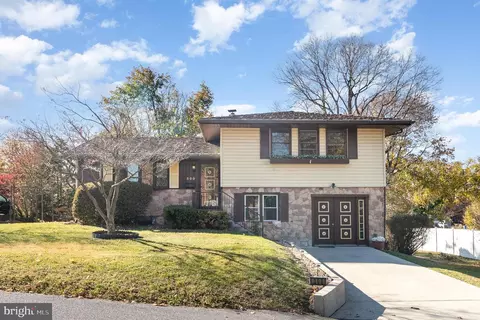300 Faulkner St, Camp Hill, PA 17011
