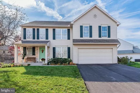 21 Logans Run, Enola, PA 17025