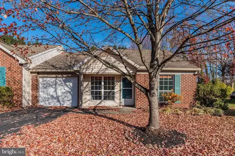 7 Windcroft Ct, Carlisle, PA 17015