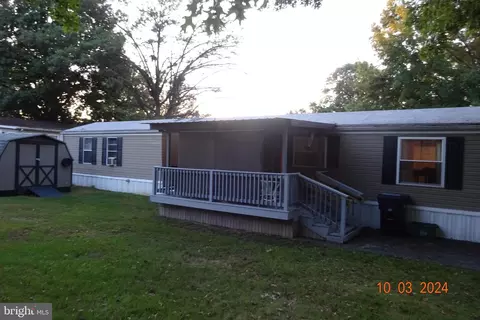 21 Shippensburg Mobile Est, Shippensburg, PA 17257