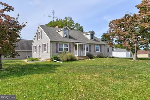 800 W Keller St, Mechanicsburg, PA 17055
