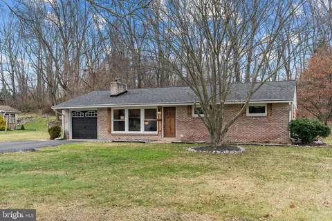1340 Kiner Blvd, Carlisle, PA 17015