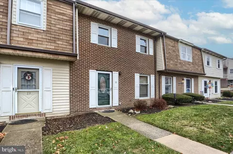 18 Drexel Pl, New Cumberland, PA 17070