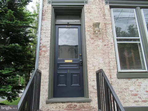 128 W Louther St, Carlisle, PA 17013