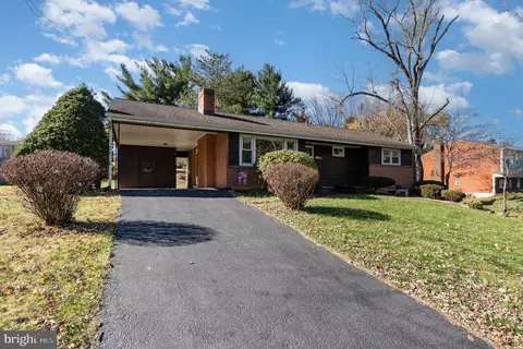 1015 Orrs Bridge Rd, Mechanicsburg, PA 17050