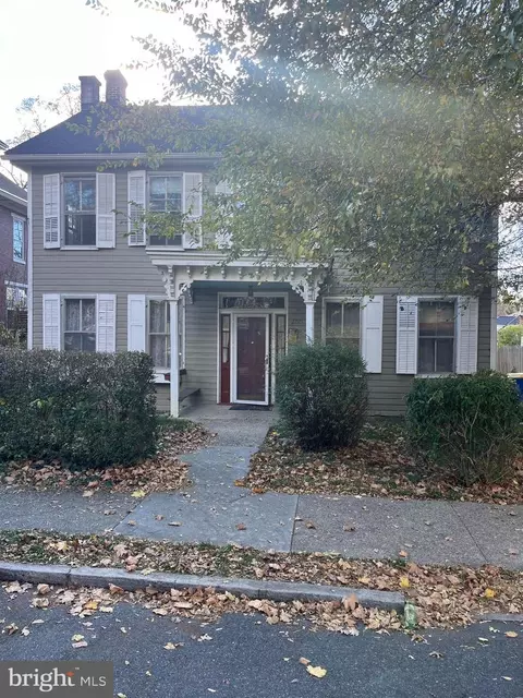 2615 Market St, Camp Hill, PA 17011