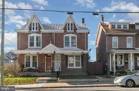 606 N West St, Carlisle, PA 17013