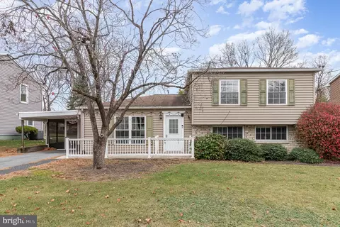 116 Linden Dr, Camp Hill, PA 17011