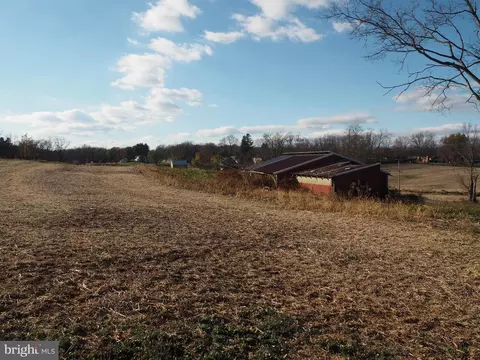 1297 W Trindle Rd, Carlisle, PA 17015