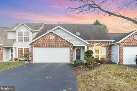 29 Ridgeway Dr, Carlisle, PA 17015