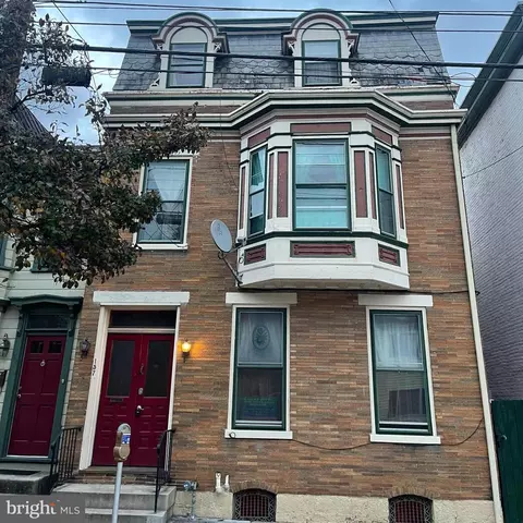 157 S Pitt St, Carlisle, PA 17013