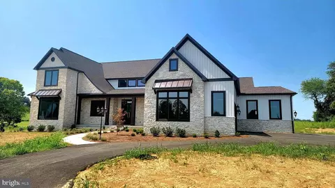Undisclosed, Mechanicsburg, PA 17055