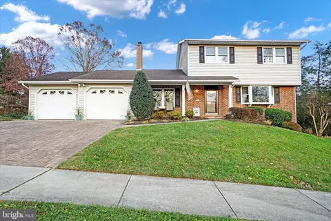 202 Fox Dr, Mechanicsburg, PA 17050