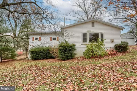 335 Stone Church Rd, Carlisle, PA 17015