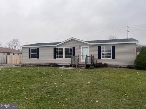 19 Ian Ct, Shippensburg, PA 17257