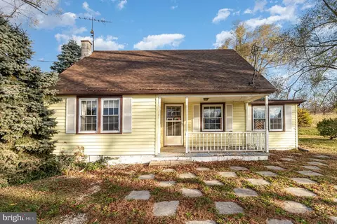 201 Kutz Rd, Carlisle, PA 17015