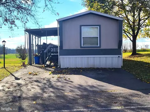 215 Shippensburg Mobile Est, Shippensburg, PA 17257