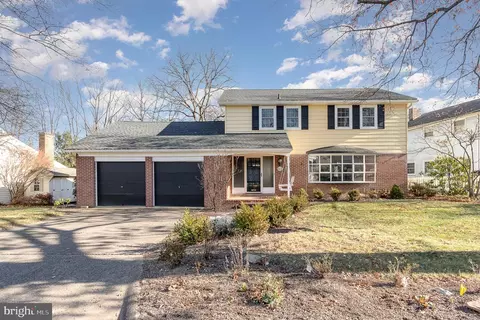 511 Penn Ayr Rd, Camp Hill, PA 17011