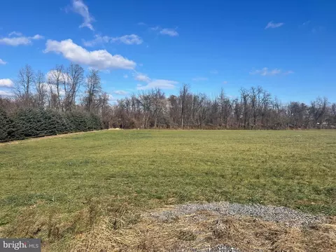 1110 York Rd, Mechanicsburg, PA 17055