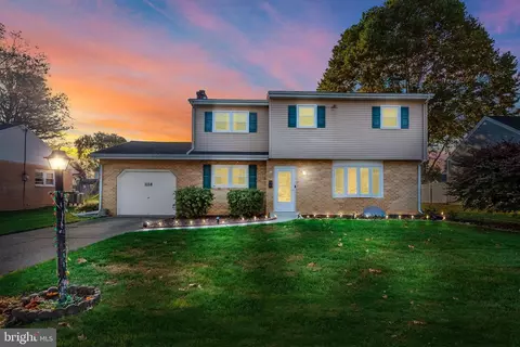 1118 Cocklin St, Mechanicsburg, PA 17055