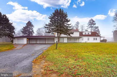 104 Petersburg Rd, Carlisle, PA 17013
