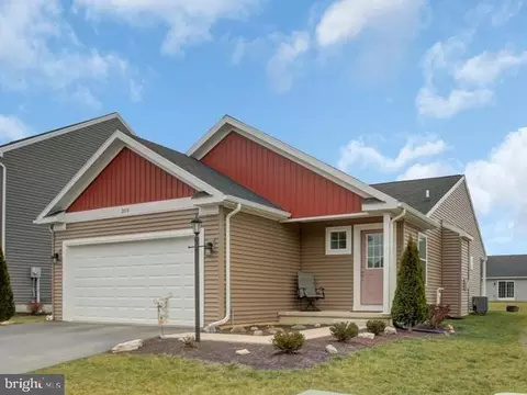 315 Amberleigh Ln, Shippensburg, PA 17257