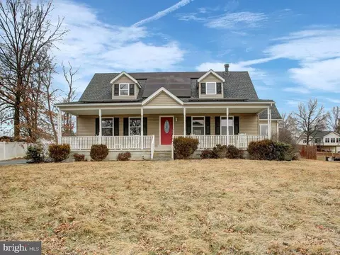 124 W Hunter Rd, Carlisle, PA 17015