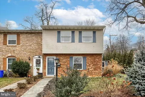 100 Queen Ave, Enola, PA 17025