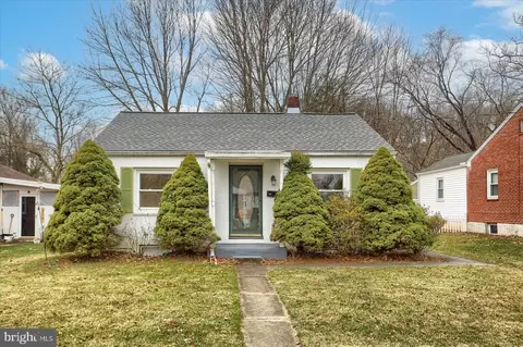 16 Wayne Ave, New Cumberland, PA 17070