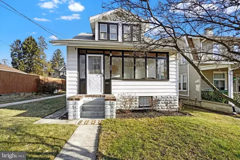 1427 Bridge St, New Cumberland, PA 17070
