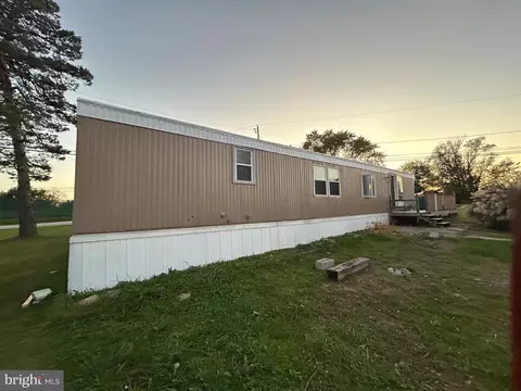 82 Linda Dr #15, Mechanicsburg, PA 17050