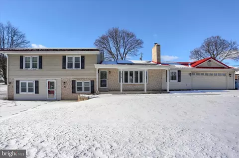 916 Gettysburg Pike, Mechanicsburg, PA 17055