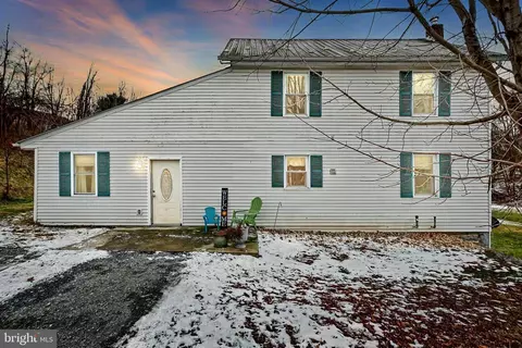 6325 Locust Ln, Mechanicsburg, PA 17050