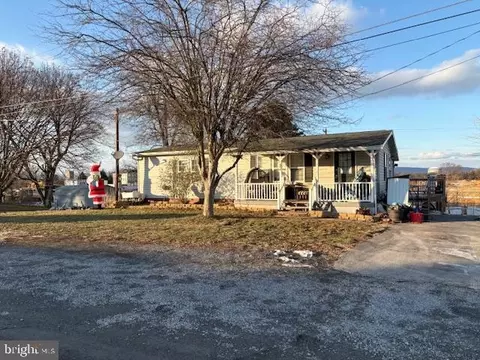 51 Prospect Rd, Carlisle, PA 17015