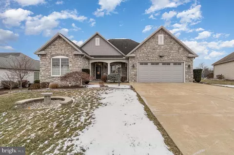730 Spyglass Ln, Mechanicsburg, PA 17050