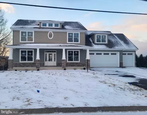 1724 S York St, Mechanicsburg, PA 17055