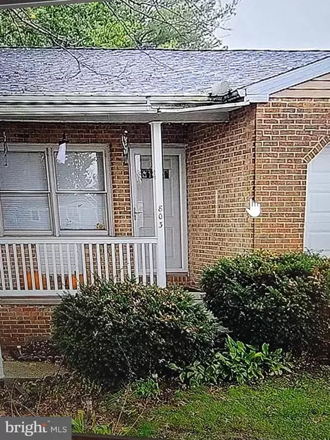 803 N Walnut St, Mechanicsburg, PA 17055