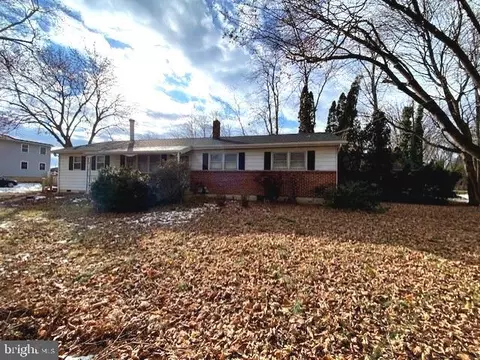 407 N Market St, Mechanicsburg, PA 17055