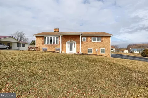 13 Renee Ave, Shippensburg, PA 17257