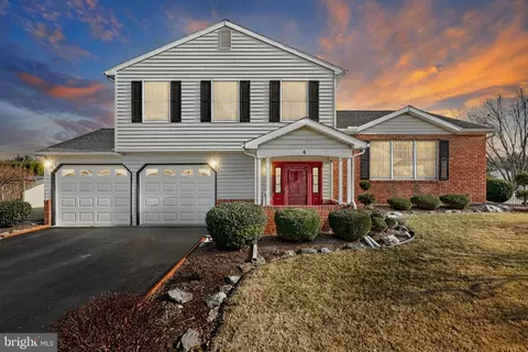4 Argali Ln, Mechanicsburg, PA 17055