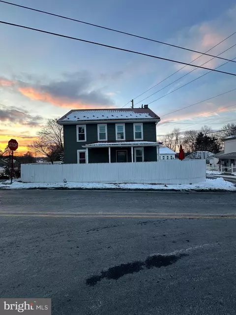 310 Mill St, Mount Holly Springs, PA 17065