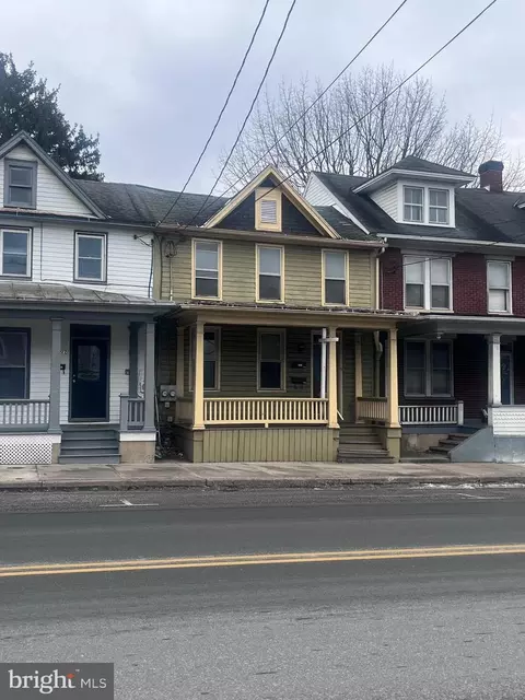 220 E King St, Shippensburg, PA 17257