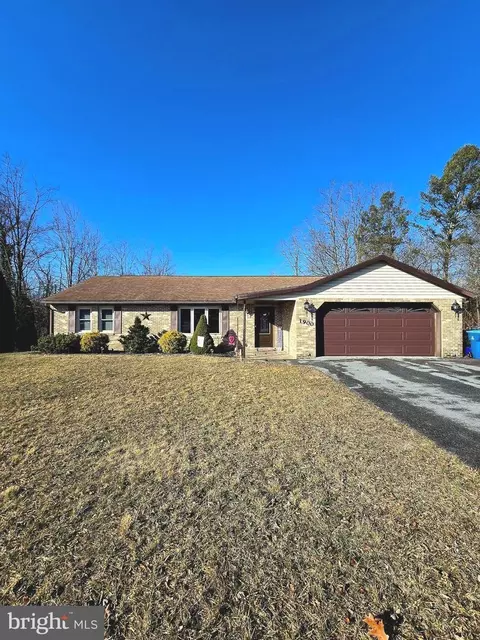 1900 Mary Ln, Carlisle, PA 17013