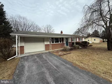 426 Linden St, Mechanicsburg, PA 17050