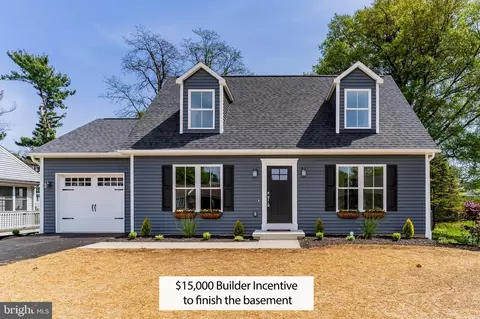 61 Conodoguinet Ave, Camp Hill, PA 17011