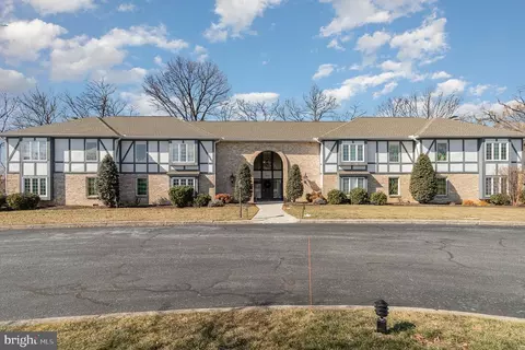 3600 Logan Ct #4-A, Camp Hill, PA 17011