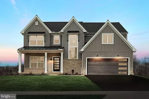 109 Blue Mountain Blvd, Carlisle, PA 17013