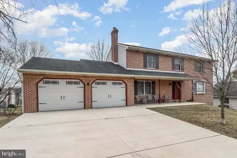3918 Emil Ridge Dr, Mechanicsburg, PA 17050