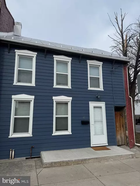 41 E Louther St, Carlisle, PA 17013